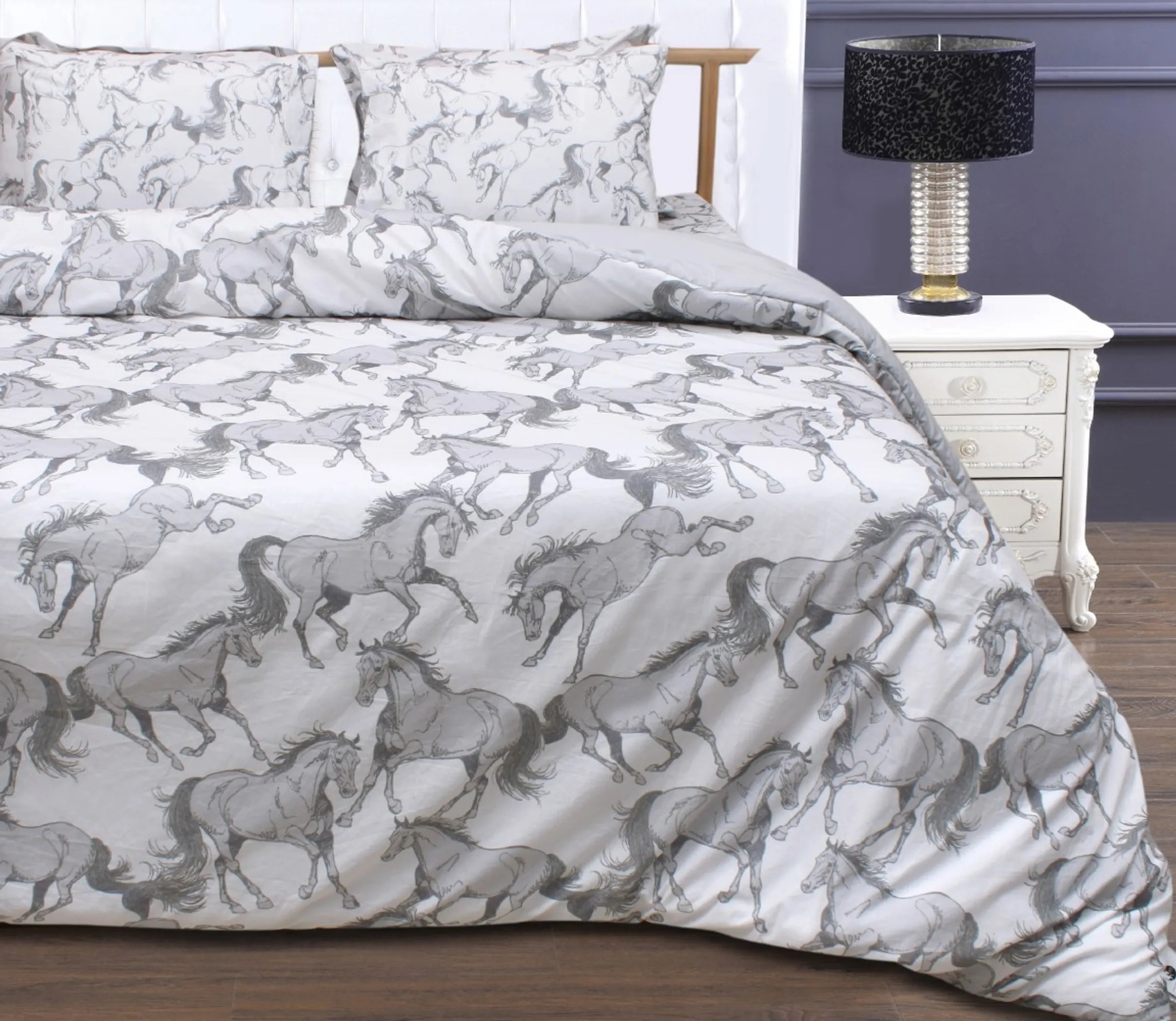AWST Int'l "Lila" Elegant Horse Comforter Set- White w/ Gray- King